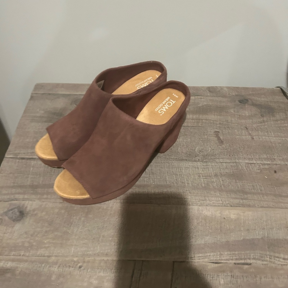 TOMS Florence Brown Suede Mules